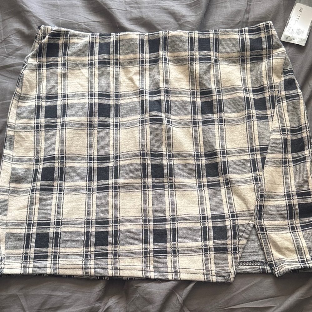Plaid Women's Skirt - Black and Cream